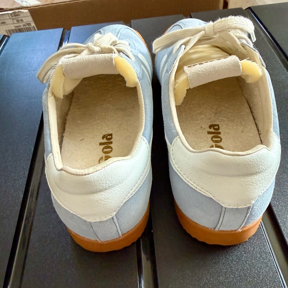 Gola Suede Trainer in Light Blue and Cream - Picture 3 of 6